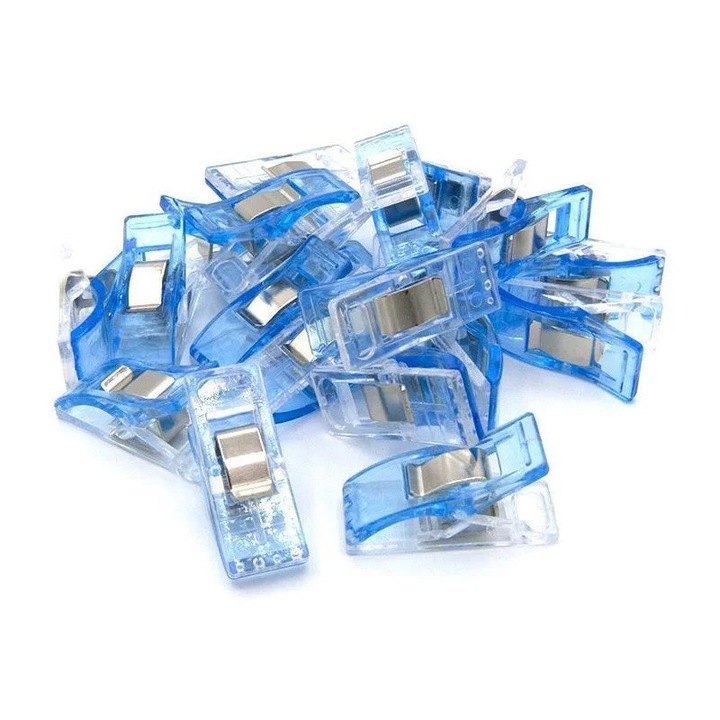20 db-os kék műanyag kapcsos készlet minták és anyagok rögzítéséhez, maximális nyitás 1,4 cm, BabySnap