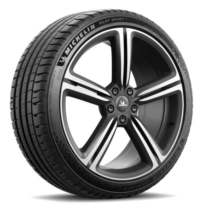 Лятна гума Michelin PILOT SPORT 5 245/45ZR18 100Y