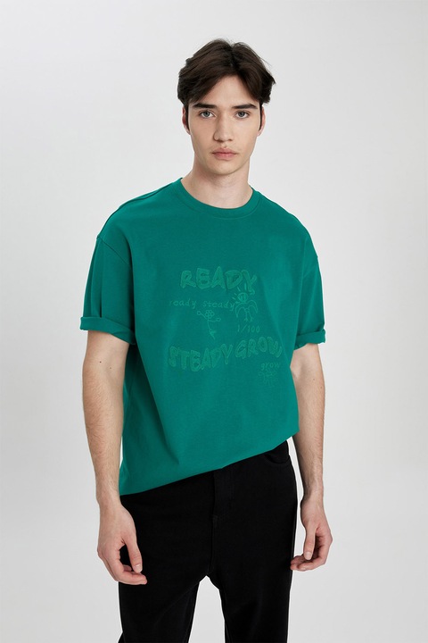 DeFacto, Tricou cu decolteu la baza gatului si broderie text, Verde