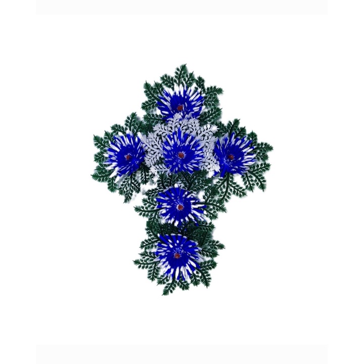 Kereszt formájú műfenyő temetési koszorú, 45×35 cm, kék virágokkal díszítve