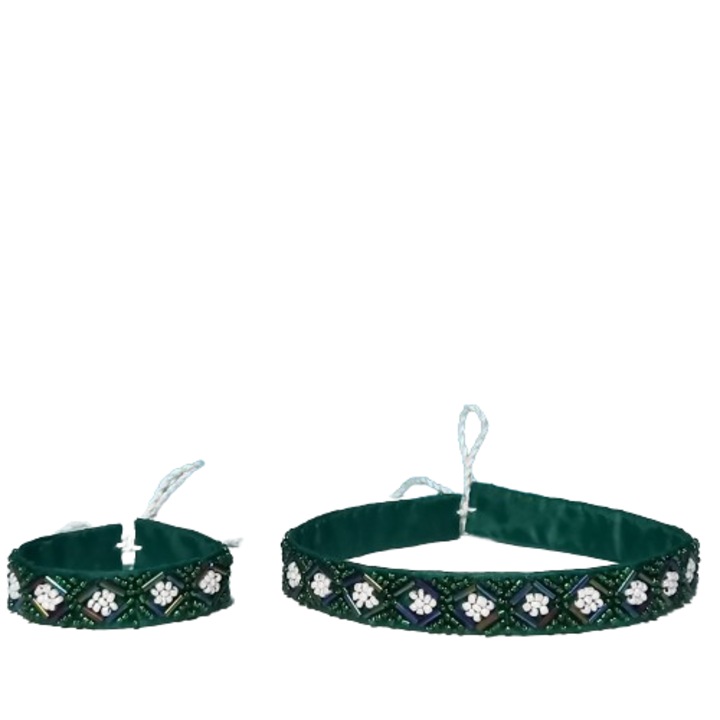 Set zgardana si bratara, cusut cu margele, verde cu alb