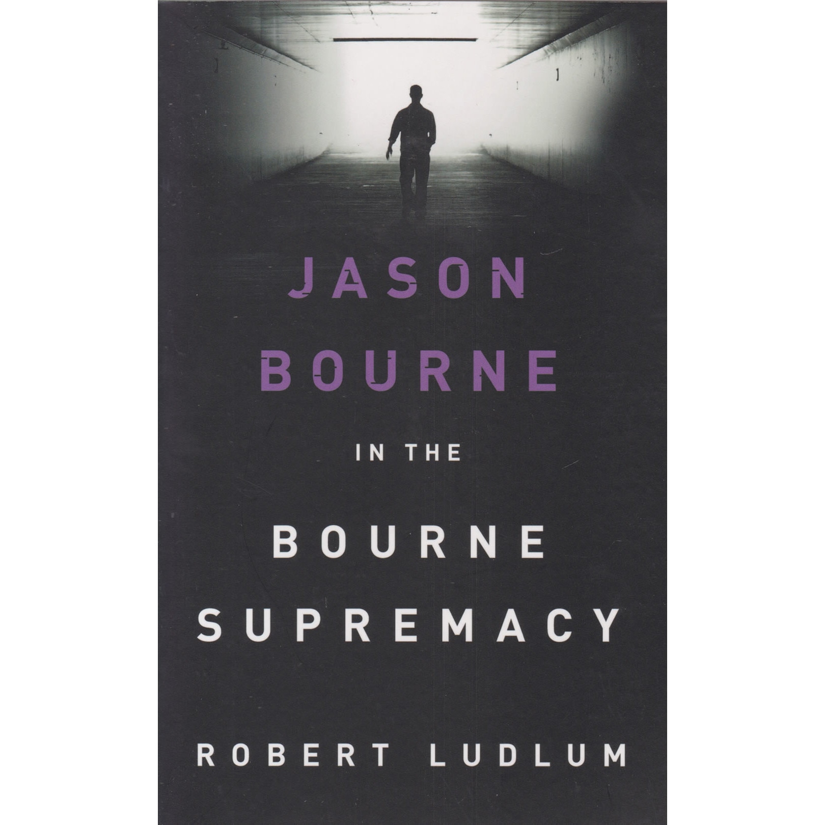 Jason Bourne in The Bourne Supremacy, Robert Ludlum - eMAG.bg