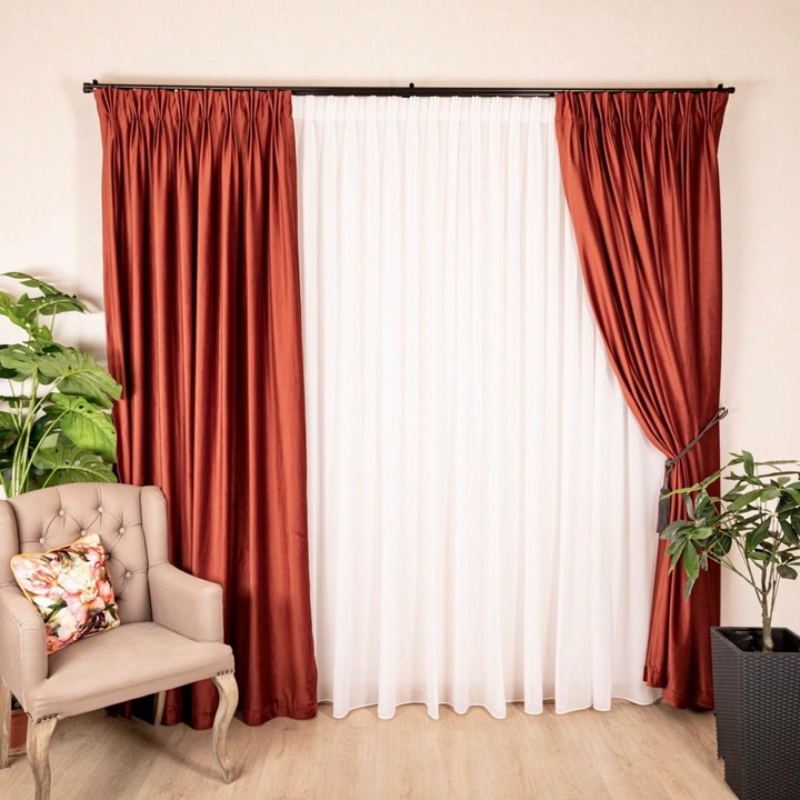 Set 2 draperii pentru sina sau galerie de 140cm cu inaltimea 245cm, Hiko COMFY catifea caramizie, cu rejansa pliuri, fundita