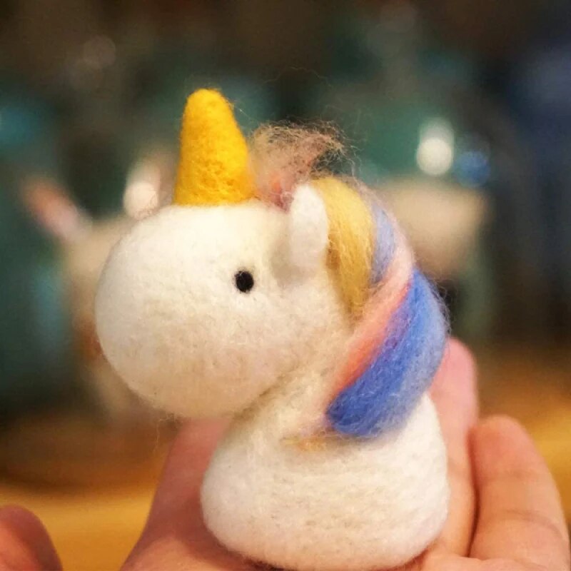 Комплект аксесоари за плетене Wool Queen, модел еднорог, вълна/метал ...