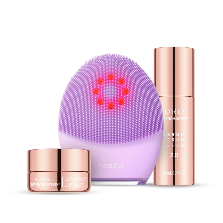 Set FOREO Firm & Clean, Perie curatare faciala ten sensibil LUNA 4 plus + SUPERCHARGED SERUM 2.0, 30 ml + Masca hidratanta de noapte, 15 ml, Terapie cu lumina NIR, Dispozitiv facial cu microcurenti