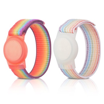 Husa si curea pentru copii, enkourakoko®, Compatibila cu Apple pentru AirTag, Silicon, Optim Desing Protection, Strawberry & Iridescent