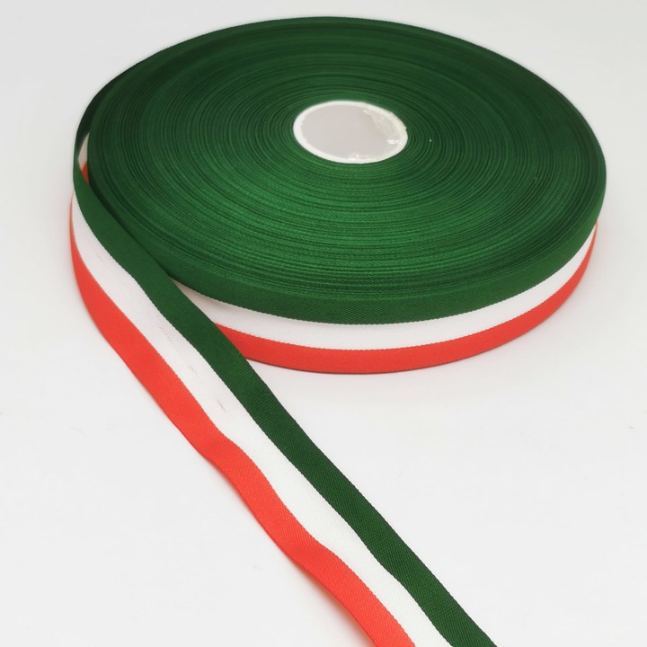 Rola de panglica tricolora, rosu-alb-verde latime 10 mm, lungime 50 ml