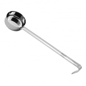 Polonice, linguri si clesti de bucatarie