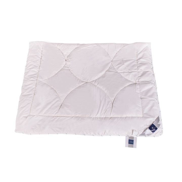 Pilota Billerbeck, Bamboo Light, 200x220 cm, pentru vara, compozitie 80% bambus si 20% poliester, husa amestec din bumbac si bambus, calitate premium, absorbtie a umiditatii, ideala pentru persoanele alergice, lavabila, alb