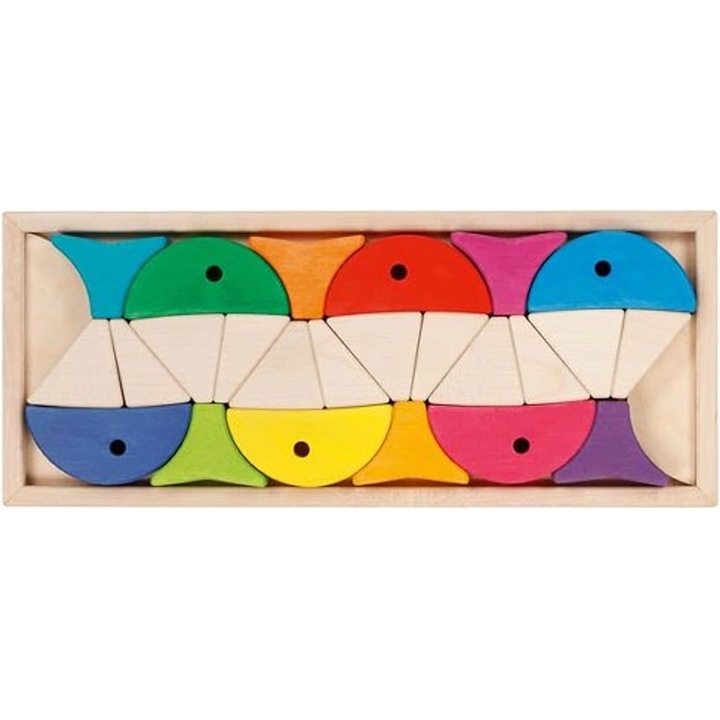 Goki építőkészlet, tárolódoboz, lapkák és építőkockák, 6 db színes hal figura, 34 x 14 x 3 cm, fa, 24 db, többszínű