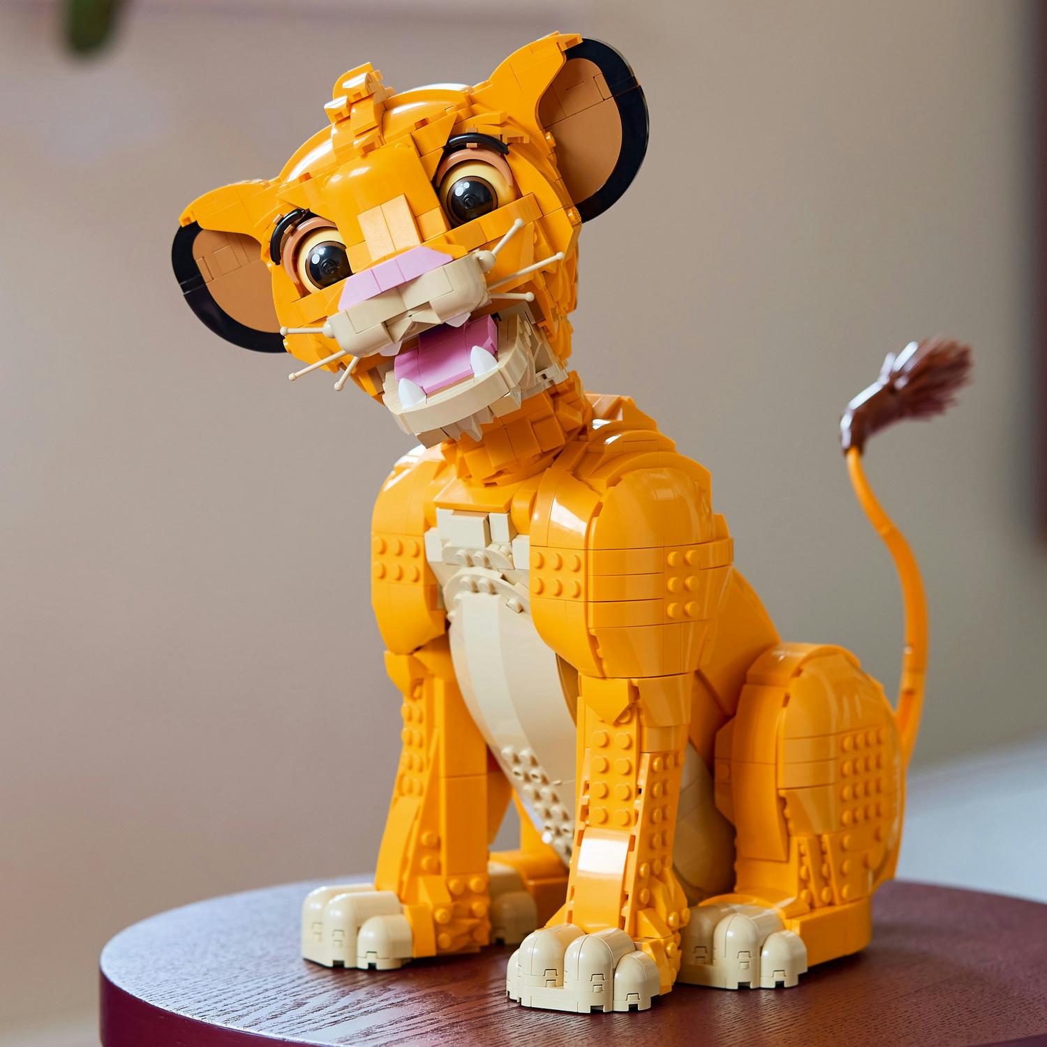 LEGO® Disney Classic - Adolescentul Simba, Regele Leu 43247, 1445