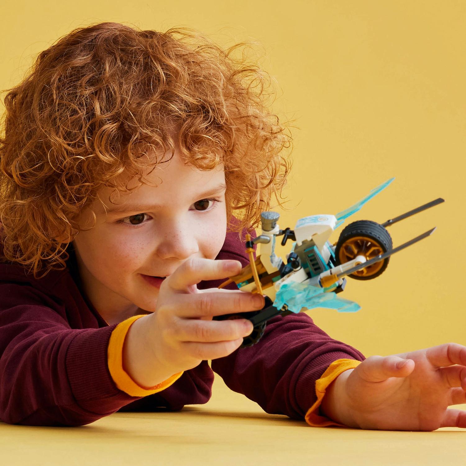LEGO® Ninjago® - Motocicleta de gheata a lui Zane 71816, 84 piese
