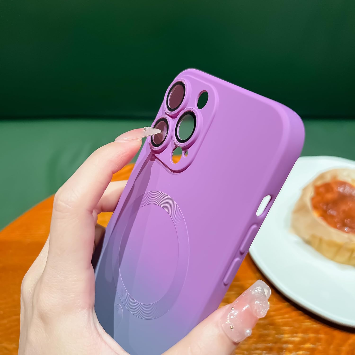 Husa gradient de protectie MagSafe tip bumper compatibila cu iPhone Apple iPhone 14 Pro Max, enkourakoko®, Gri Violet