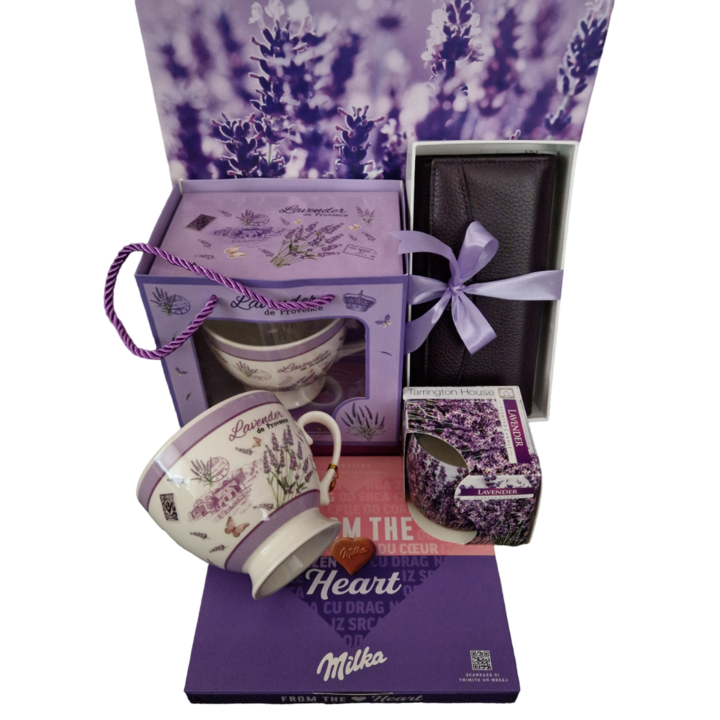 Pachet Cadou Lavander, cu Portofel dama din piele naturala, Praline Milka, Ceasca ceramica, Lumanare parfumata, Cutie cadou