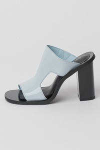 Női papucsok, strandpapucsok