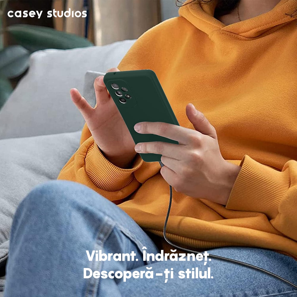Husa CASEY STUDIOS™ compatibila cu Samsung Galaxy A53, Soft Silicone Premium, Microfibra in Interior, Verde inchis, de Protectie, Ultra Slim, pentru Incarcare Wireless, Margini Ridicate pentru Protectia Ecranului si a Camerelor