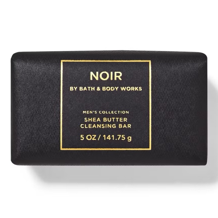 Sapun solid pentru barbati Noir, 141.75 g, Bath & Body Works (amestec misterios de cardamom negru, vanilie afumata cu o nota de mosc)