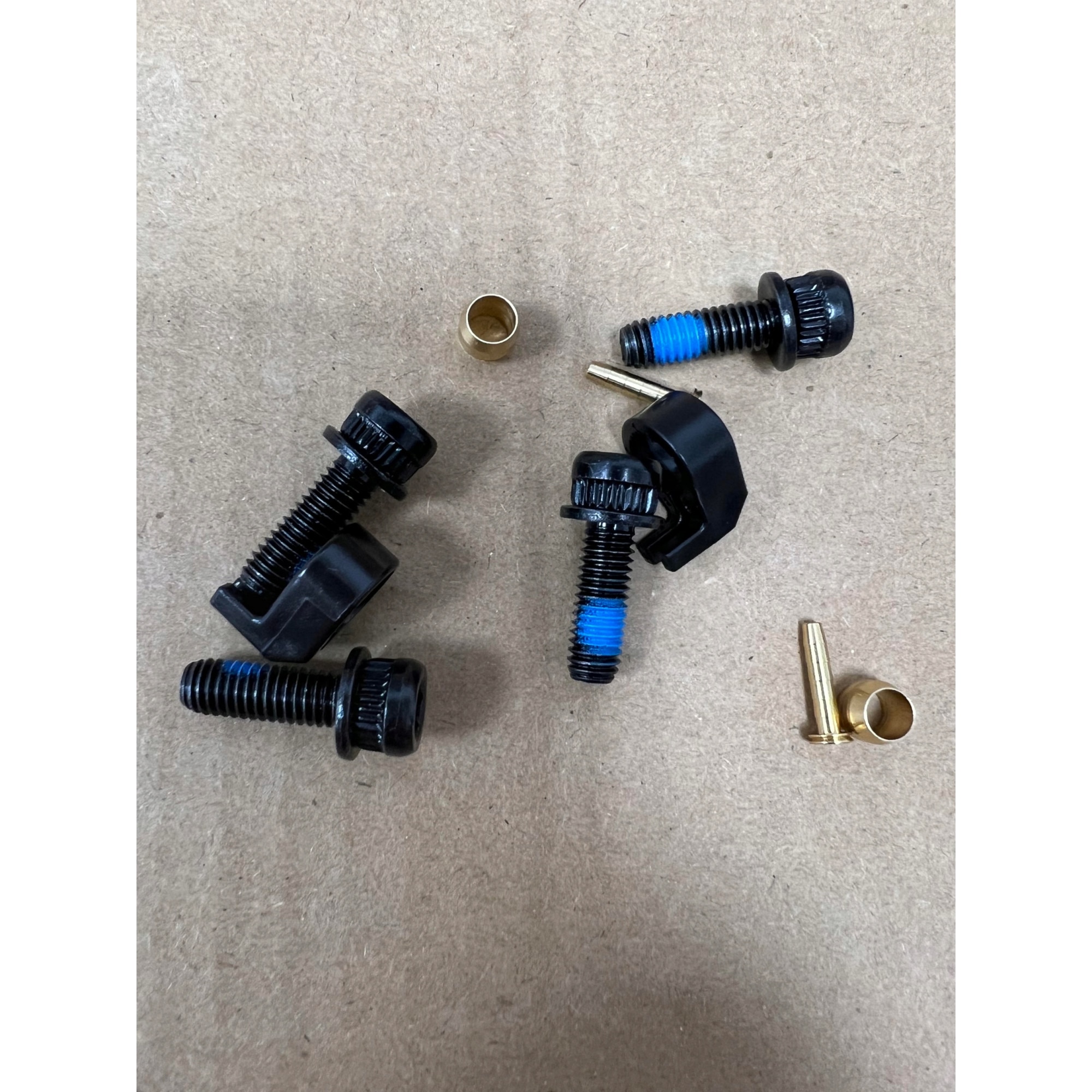 Kit Freins Shimano BL-M4100 + BR-MT410 - Complet Avec Tubes AV/AR - OEM
