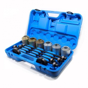 Scule profesionale pentru reparatii auto