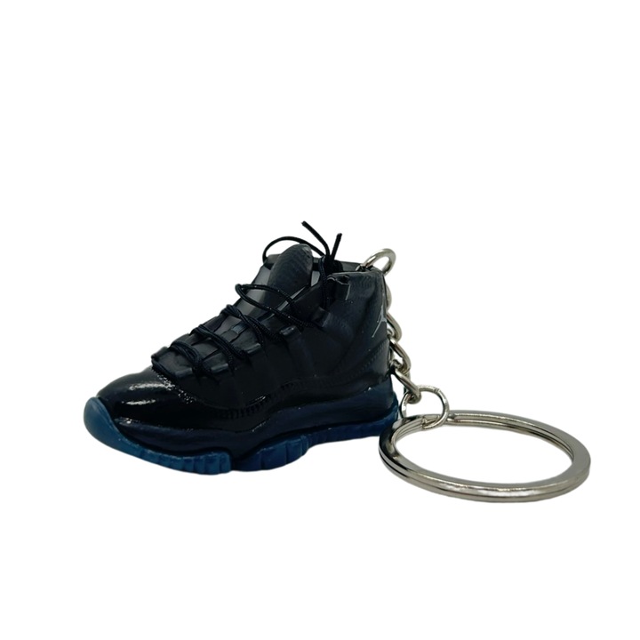 Air Jordan 11 XI Retro "Cap & Gown" Edition kulcstartó, PVC + gumi, kézzel készített, 5 cm x 2 cm x 2 cm, fekete