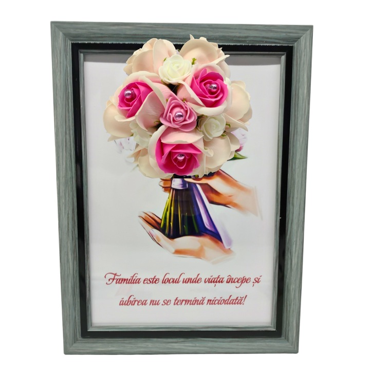 Tablou in rama A4 (30x21 cm) - Familia este locul unde viata incepe si iubirea nu se termina niciodata - v10 decorat cu flori de sapun roz deschis