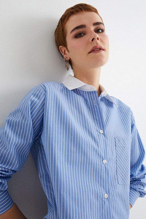 KOTON, Camasa crop din amestec de bumbac cu dungi, Albastru deschis, L