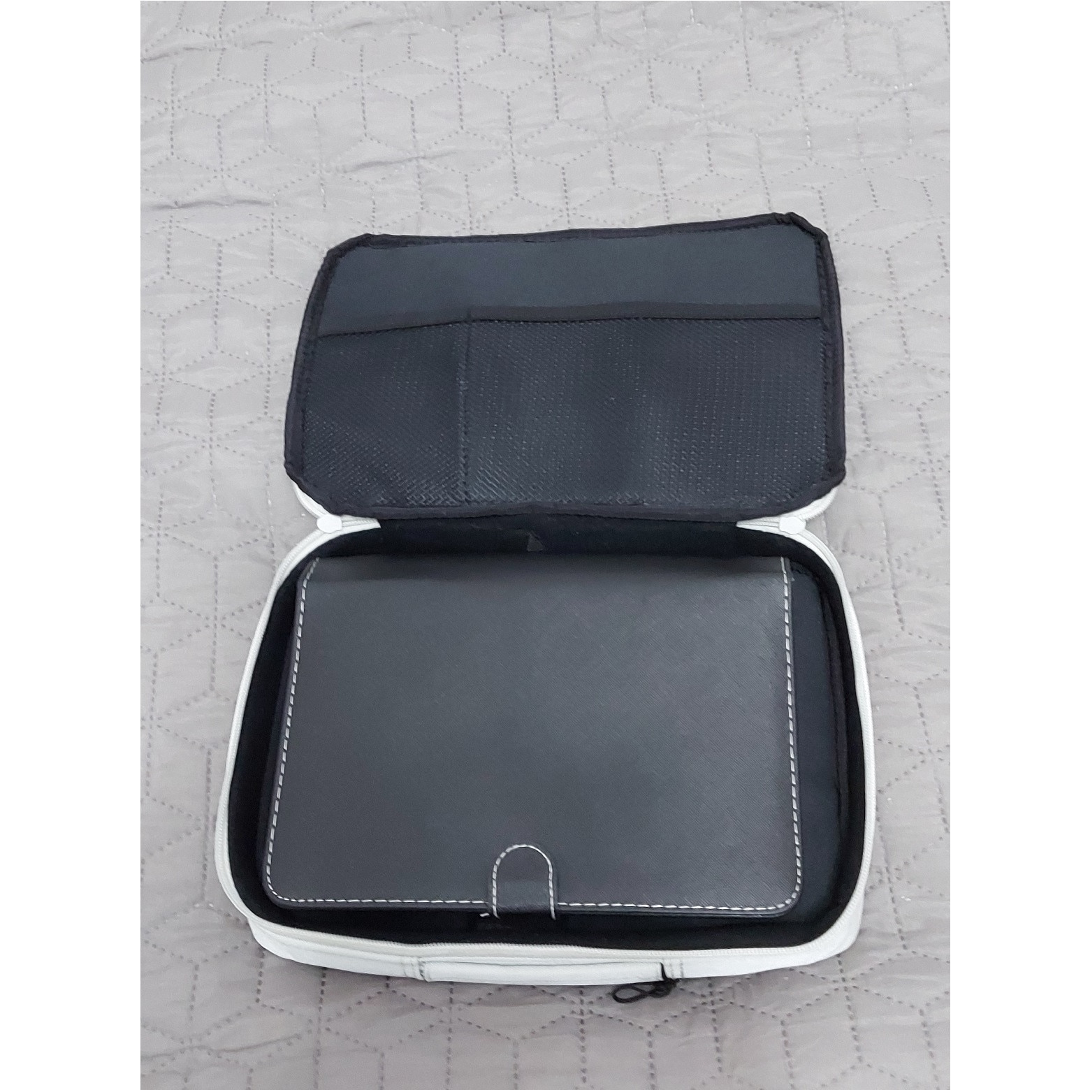 Geanta Golla cu protectie pentru tableta sau laptop de 10, 2 inch gri deschis