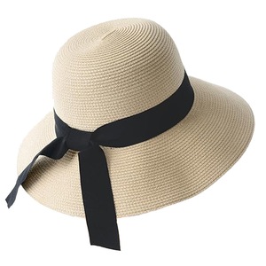 Caciuli si palarii dama