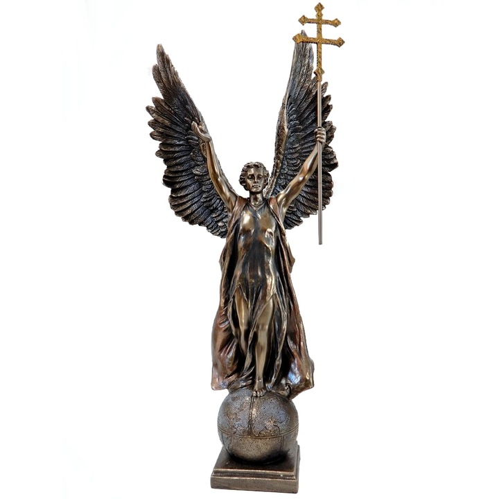 Figurina a ingerului Gabriel cu crucea Lorenei pe glob