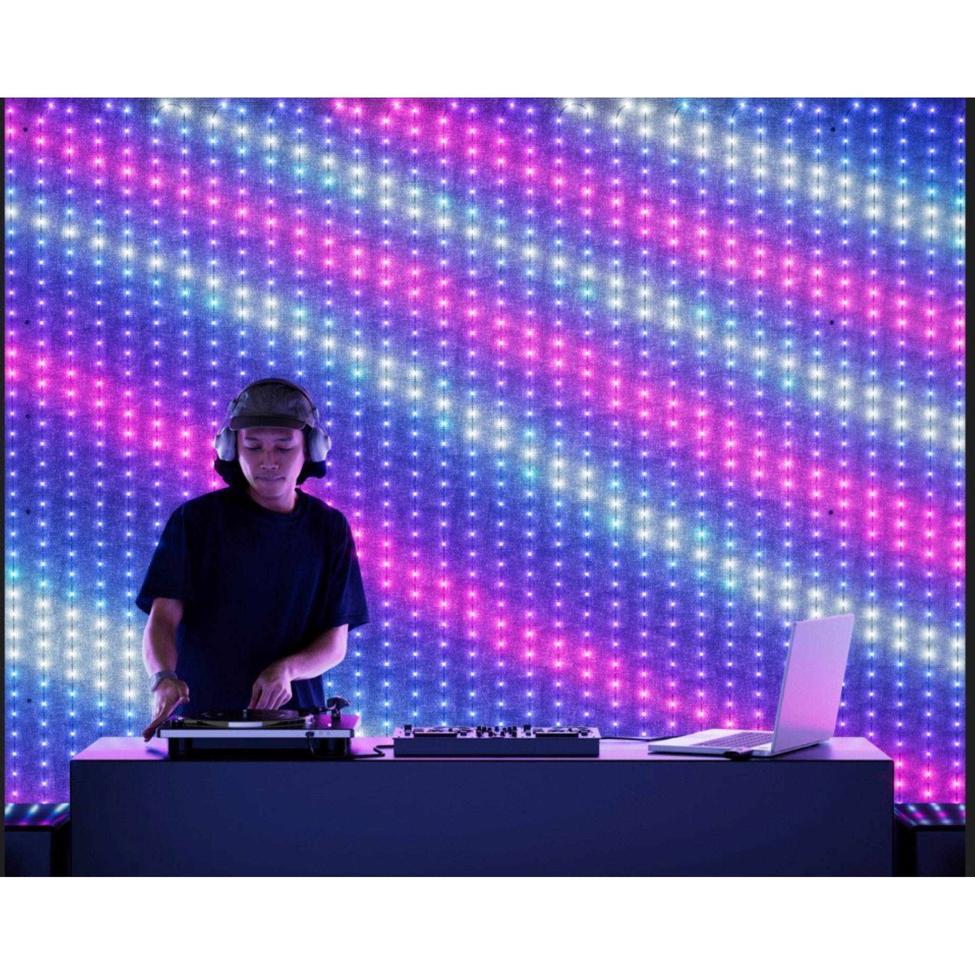 Perete lumini Twinkly portabil, plug-in, RGB, 1120 de leduri, IP44