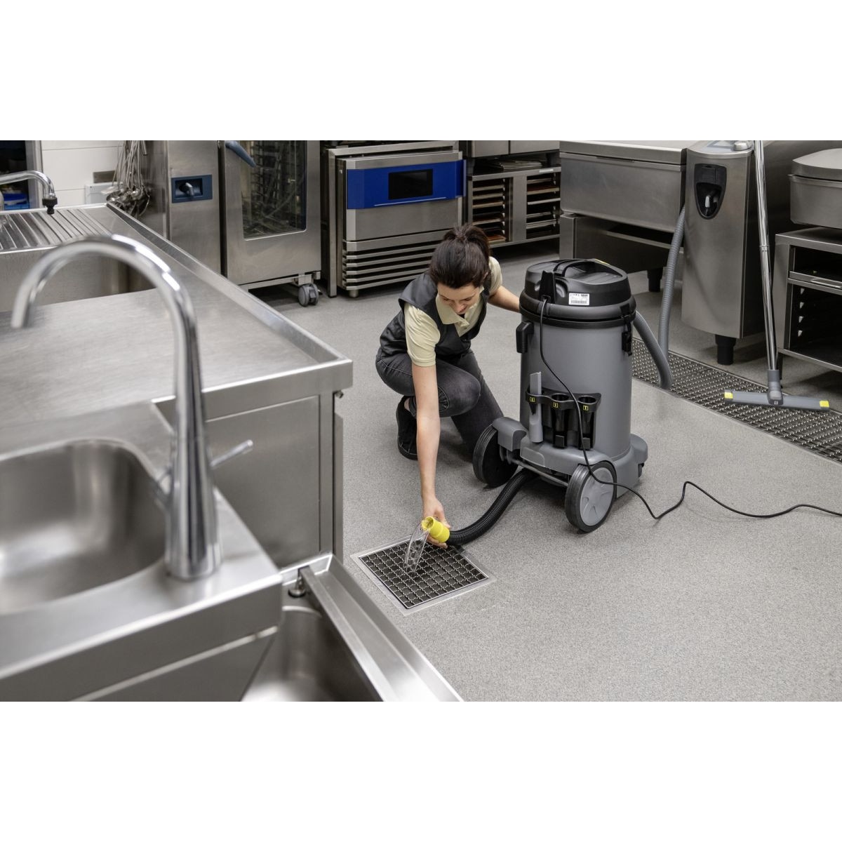 Aspirator umed-uscat Karcher NT 48/1, 1380W, 254 mbar