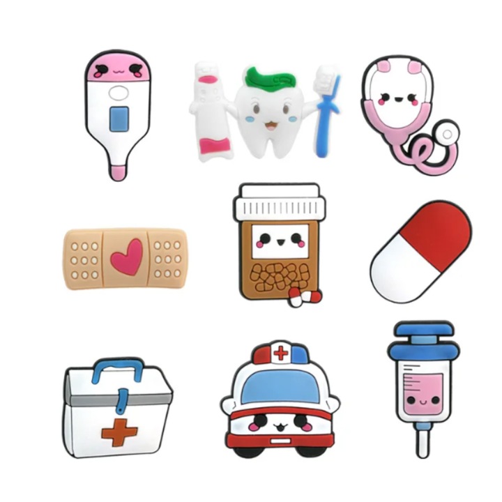 Set 9 accesorii saboti, Crocs, model doctor, multicolor