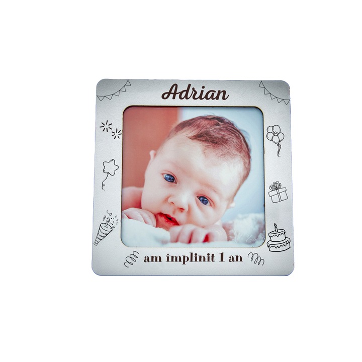 Magnet de frigider cu fotografie proprie, rama gravata laser, mai multe model cu zi de nastere, 12 x12 cm, din Mdf alb, suport pentru birou/masa inclus ! Cadou unic