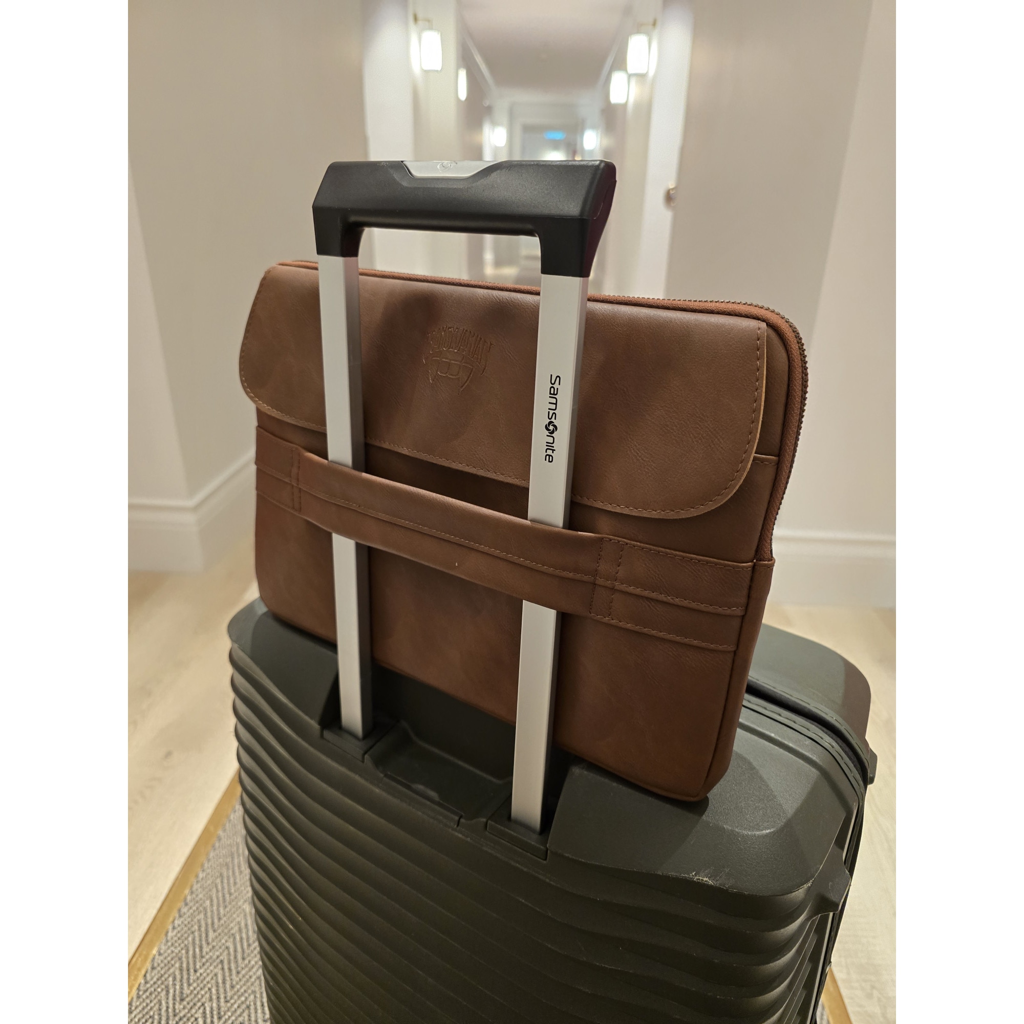 Geanta pentru Laptop 13,3 inch, Transilvanian Bags, Executive, Piele ecologica, Maro, 23x34 cm