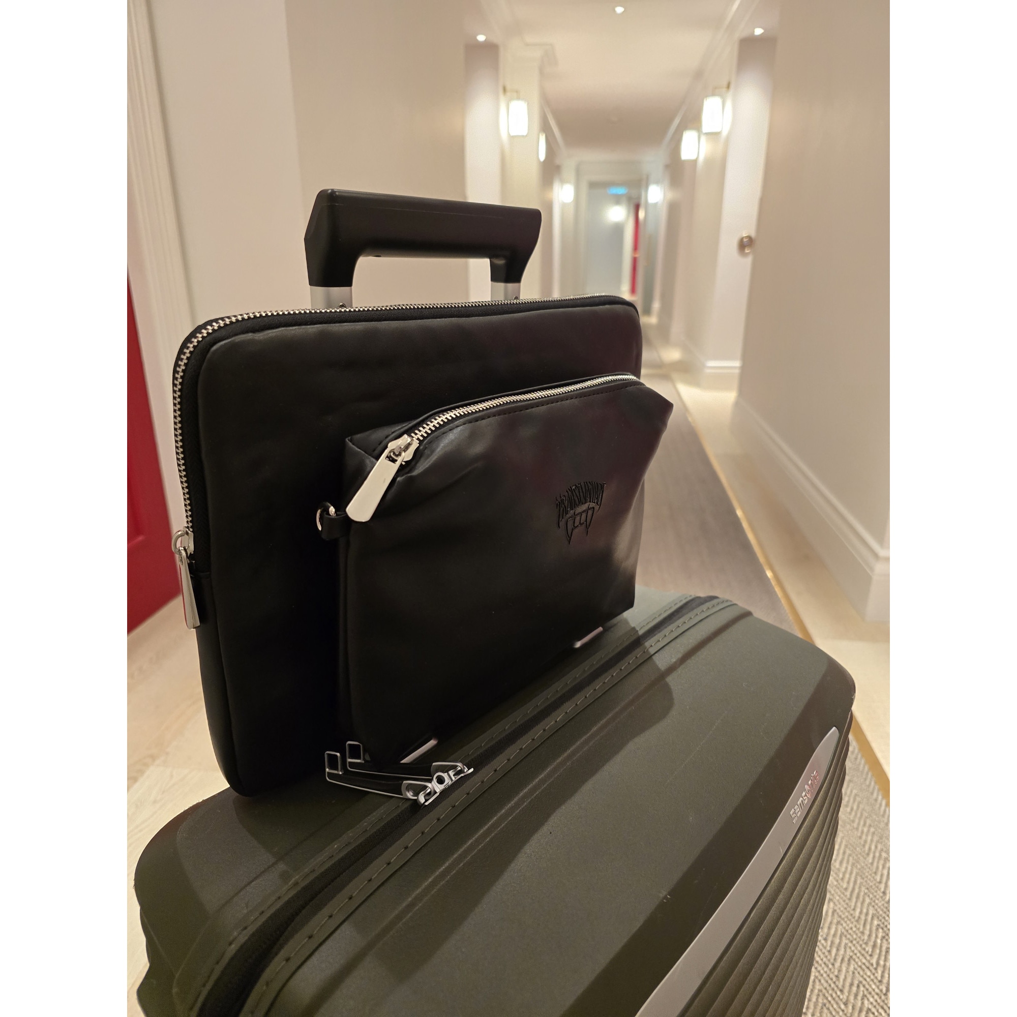 Geanta pentru Laptop 13,3 inch, Transilvanian Bags, Twinpack, Piele ecologica, Negru, 23x34 cm