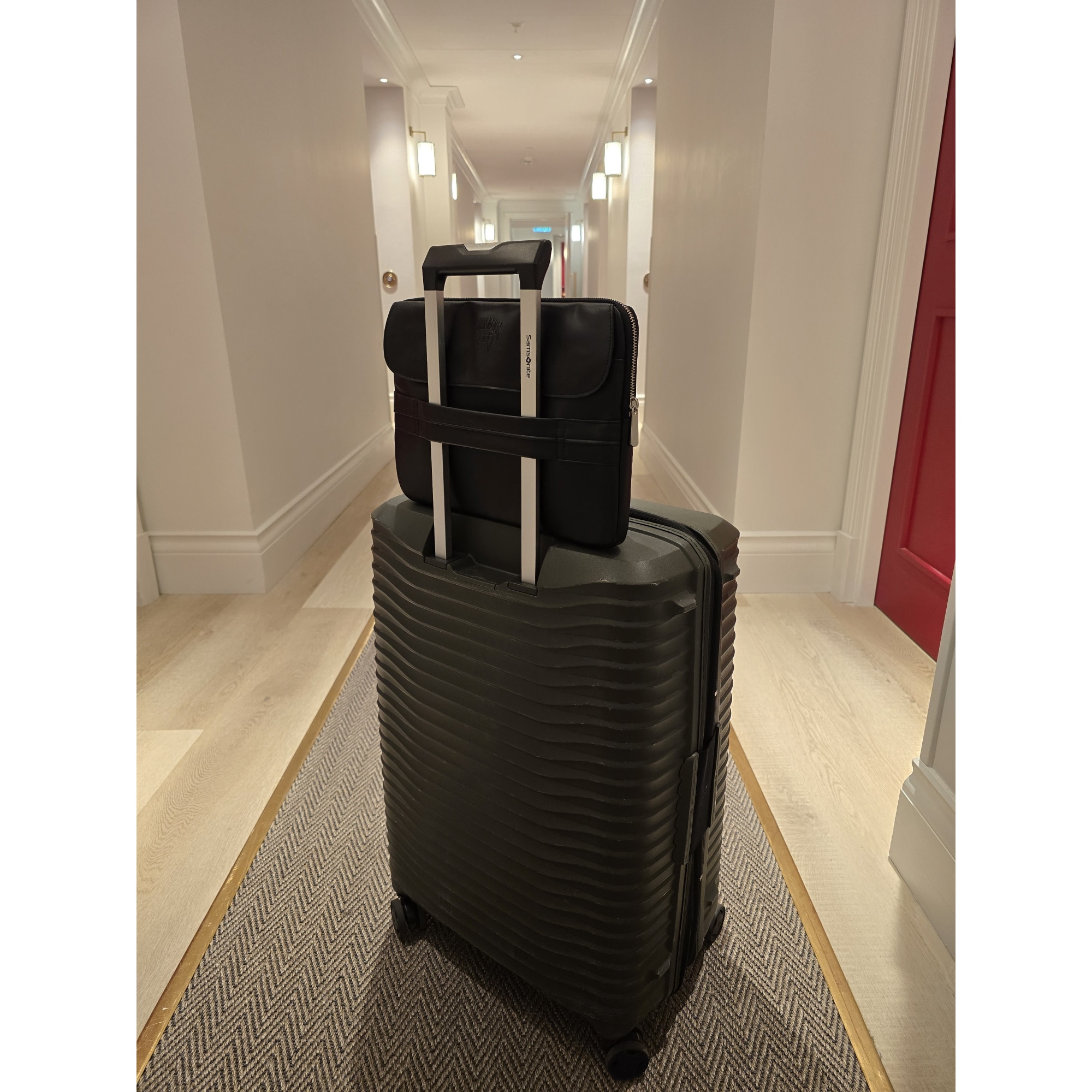 Geanta pentru Laptop 13,3 inch, Transilvanian Bags, Twinpack, Piele ecologica, Negru, 23x34 cm