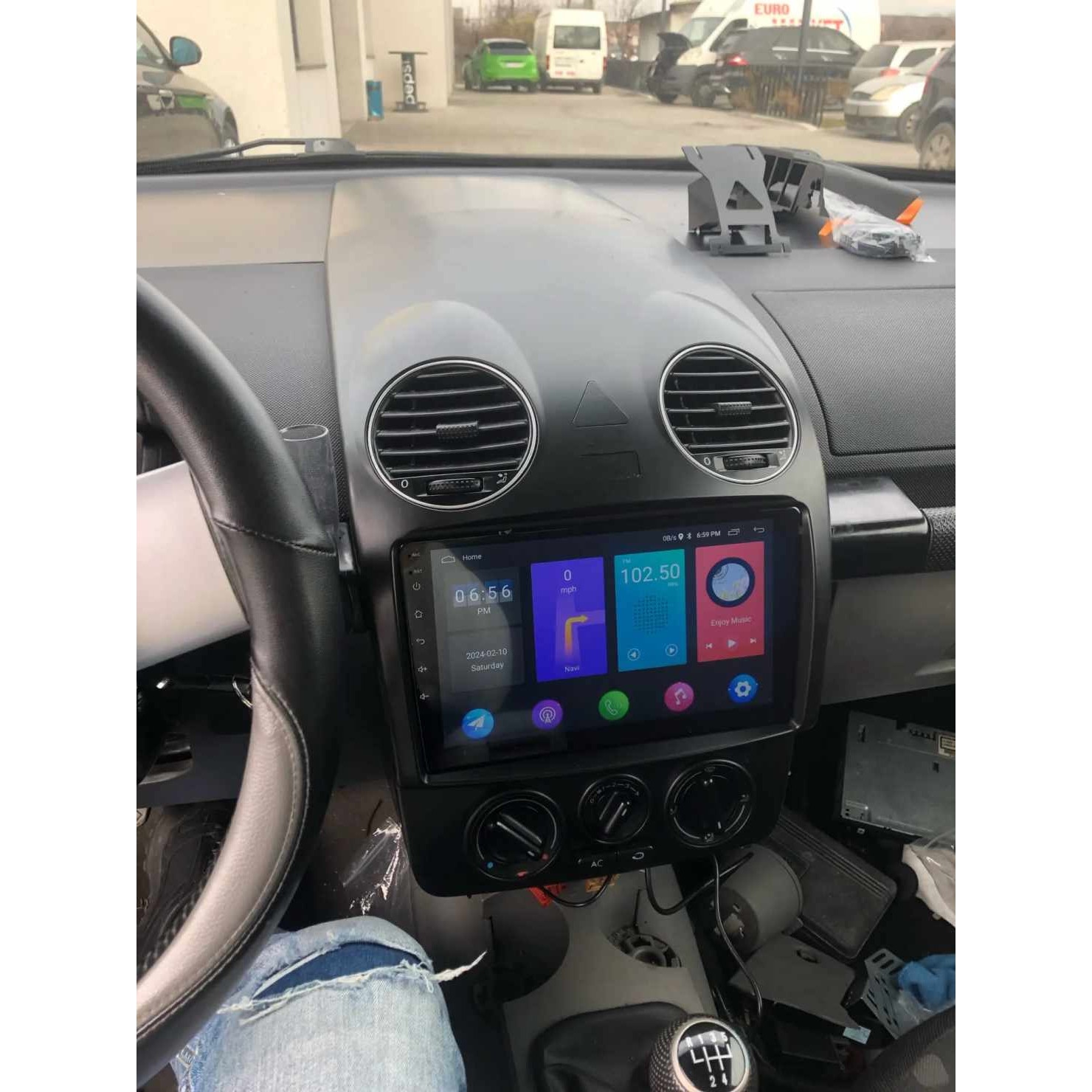 Android 15 Car Stereo For VW Beetle 2004-2010 | 9-inch Touchscreen, Wireless CarPlay, 4+64GB, GPS, Backup Camera