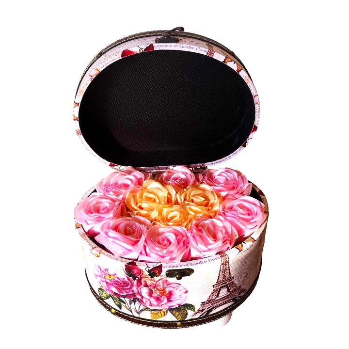 Aranjament flori satin, cufar cu 11 trandafiri, 24x18 cm, roz