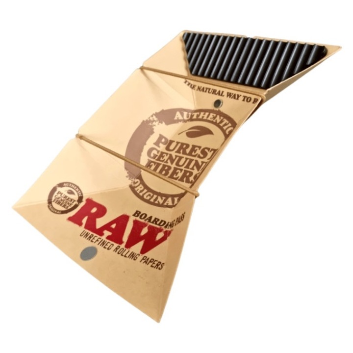 Tava de rulat tutun Raw Boarding Pass pliabila de buzunar cu grinder tip racleta