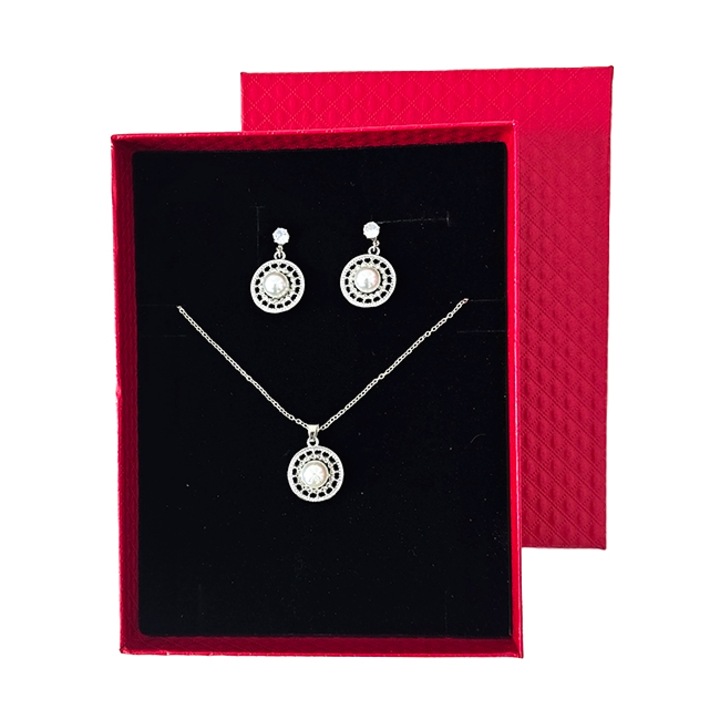 Set accesorii Feeling, din inox, cu cercei, lantisor si pandativ cu cristale, in cutie eleganta, Argintiu, Velve