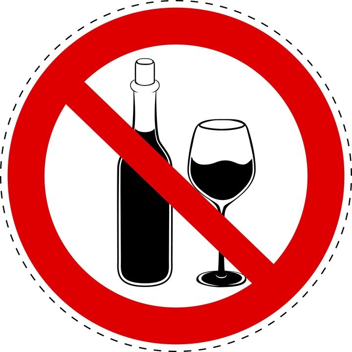 Sticker Indicator Autoadeziv de Restrictie - Interzis cu Bauturi Alcoolice 5 cm