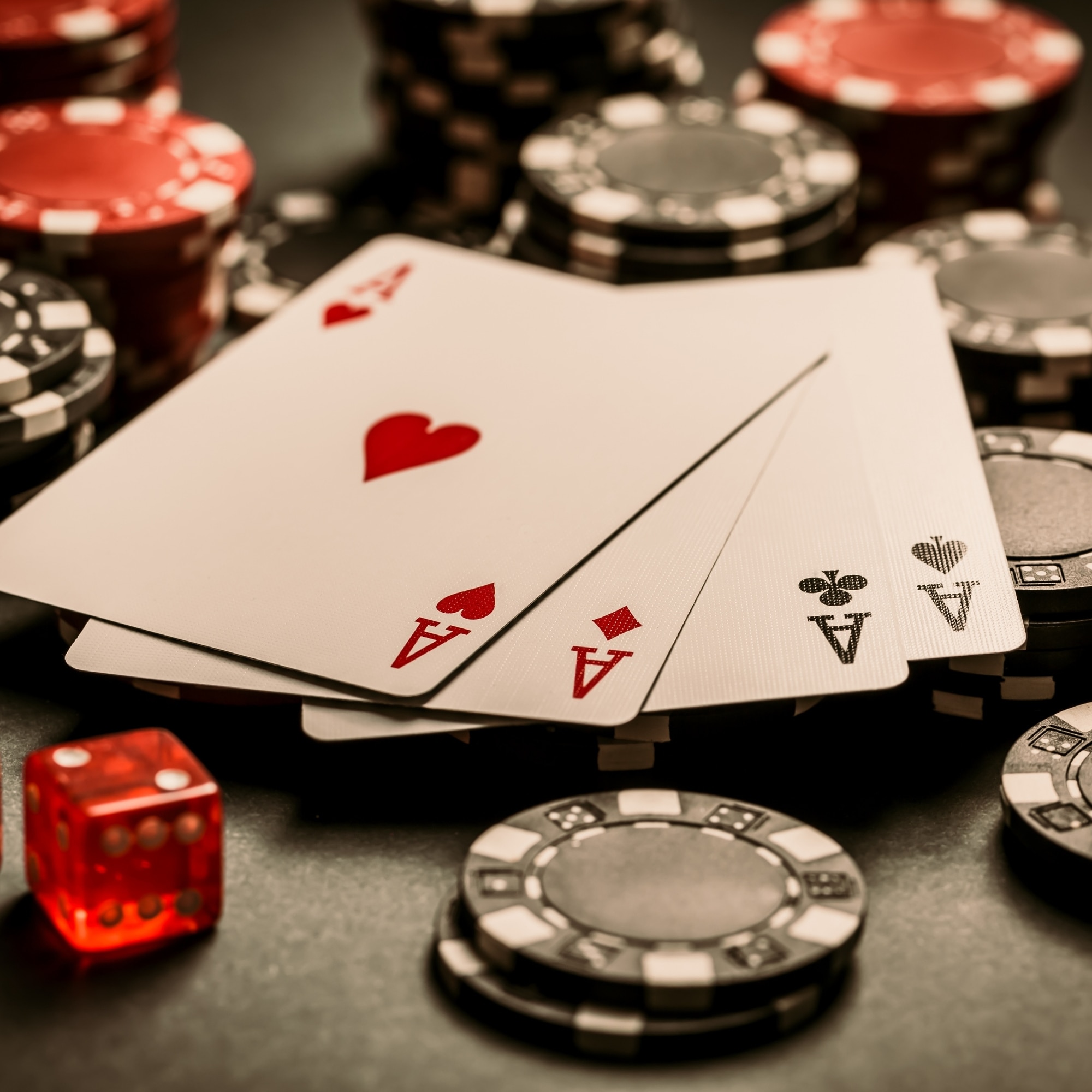 Set complet de poker GALAXIA® cu 300 de jetoane, 2 pachete de