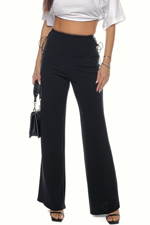 Hosszú, elasztikus, egyenes női nadrág magas derékkal, oldalt kivágott elemekkel, Fekete