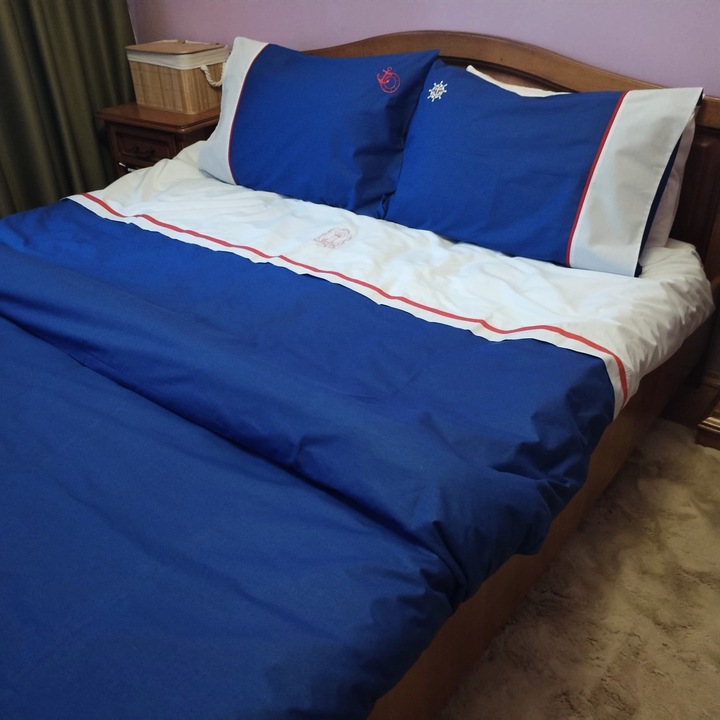 Комплект бродирано спално бельо, за легло 140 x 200 x 40 см, Casa Bucuriei, модел Marin, 4 части, синьо/бяло/червено, 100% памук, чаршаф размер 220/260 см и плик за завивка 180/220 см
