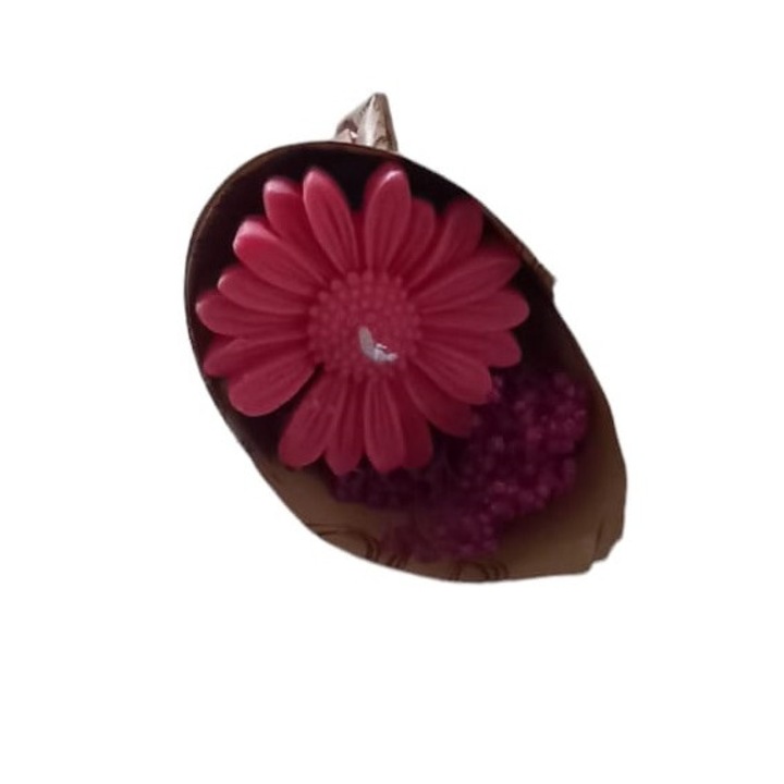 Lumanare martisor cu margareta din ceara de soia parfumata