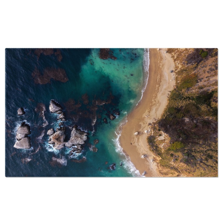 Tablou Canvas Vedere aeriana a Coastei in Big Sur, cu Apa Stralucind Sub Lumina Soarelui 140x90CM