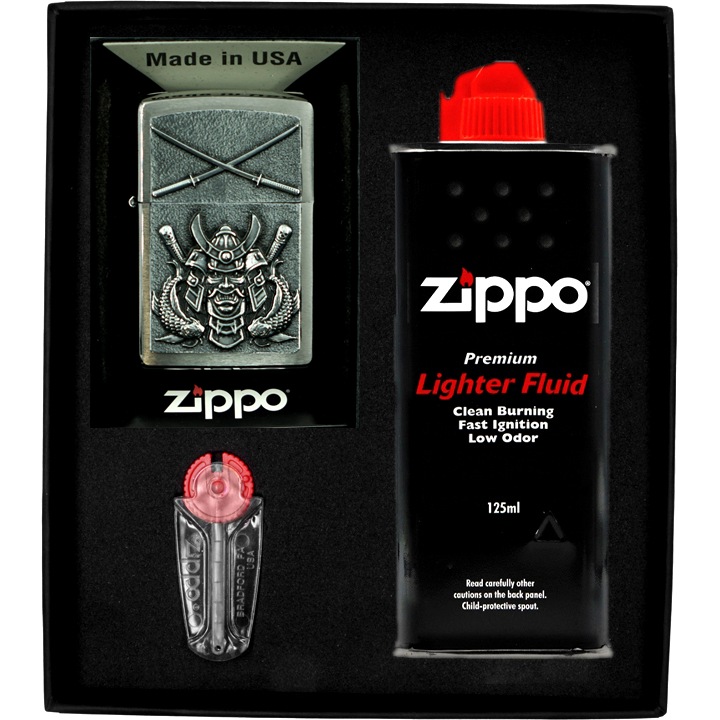 Set Bricheta Zippo Samurai, Benzina si Pietre, in Cutie Cadou, Rezistenta la Vant, Metal