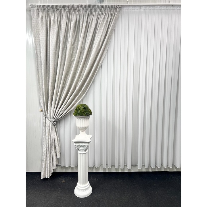 Draperie Baroc, ivoire, lucrata pe rejansa lata de 10 cm, 300x250 cm