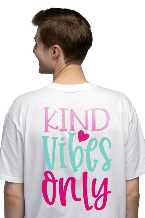 Мъжка тениска с текст на английски Kind Vbes Only, Colorful Heart, Good Energy, Spiritual Guides, Чисто бяло