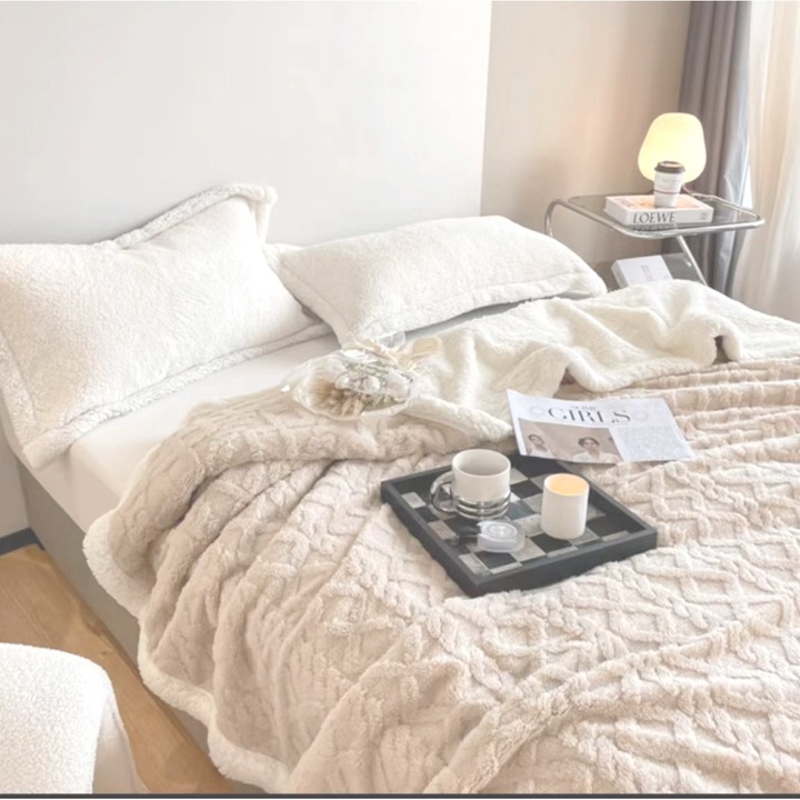 Szőrmetakaró, Tricot típusú, franciaágyhoz 200 x 230 cm, Krém